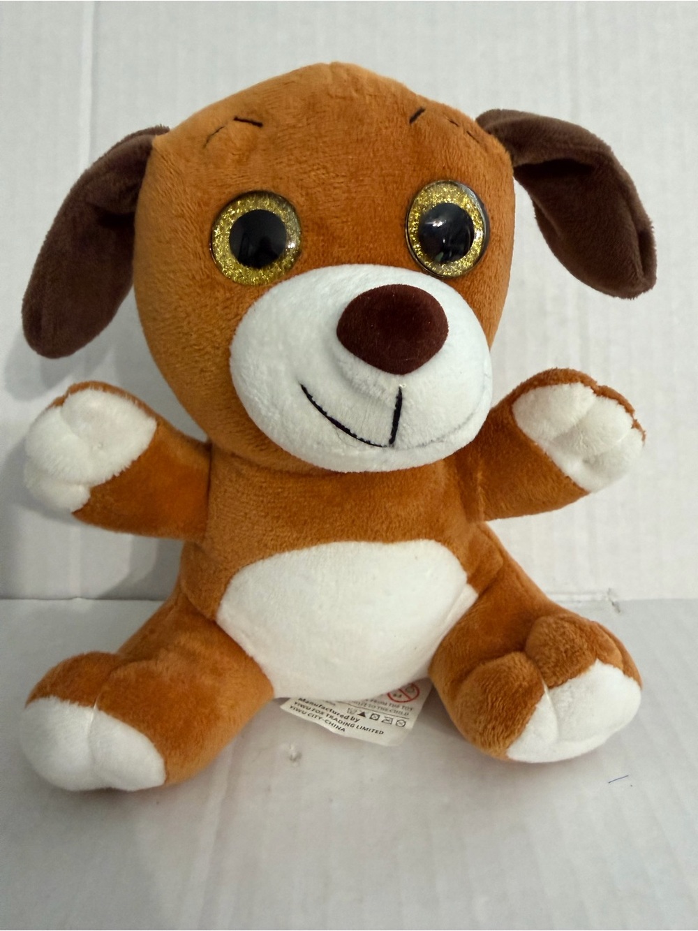 US Fun Machines Brown and White Plush Puppy with Glitter Eyes